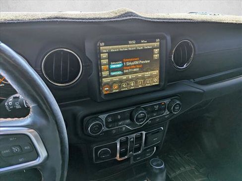 Used 2021 Jeep Wrangler Unlimited Sahara AWD/4WD image 13