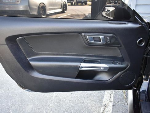 Used 2019 Ford Mustang GT image 33