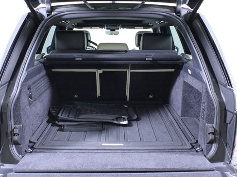 Used 2020 Land Rover Range Rover HSE image 10