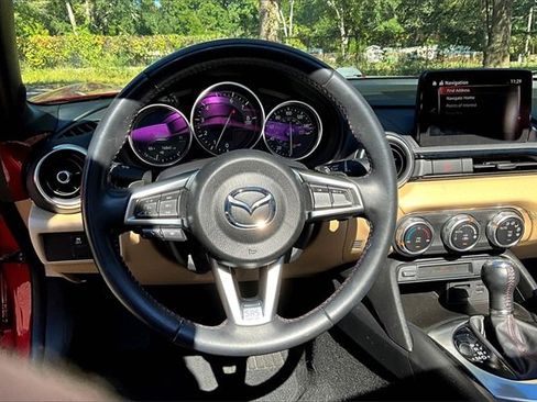 Used 2019 MAZDA MX-5 Miata RF Grand Touring image 7