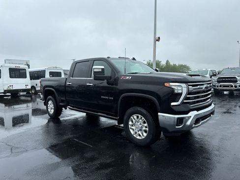Certified 2024 Chevrolet Silverado 2500 LTZ w/ LTZ Plus Package AWD/4WD image 8