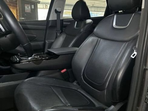 Used 2025 Hyundai Tucson Limited AWD/4WD image 7