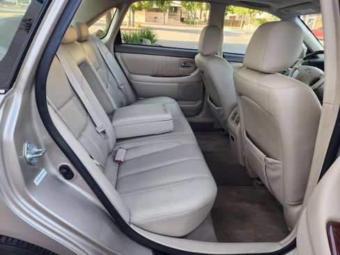 Used 2003 Toyota Avalon XLS image 13