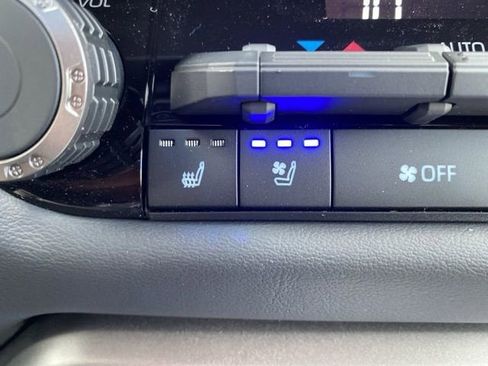 New 2026 Toyota Tundra Platinum AWD/4WD image 11