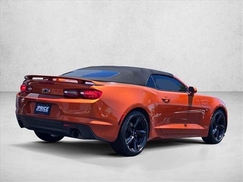 Used 2023 Chevrolet Camaro LT w/ Technology Package RWD image 5