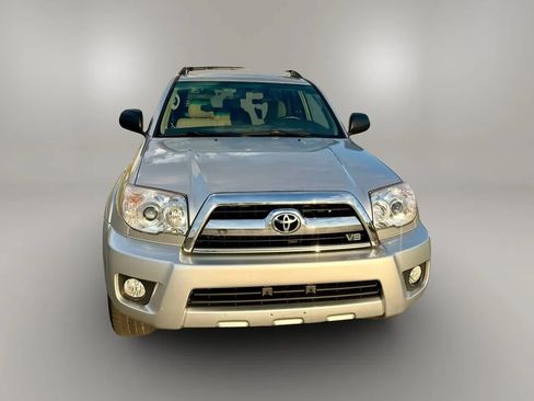 Used 2008 Toyota 4Runner SR5 w/ SR5 Extra Value Pkg 1 RWD image 5