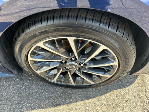 Used 2020 Hyundai Sonata Limited w/ Cargo Package FWD image 11