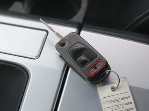 Used 2005 Chrysler Crossfire SRT-6 RWD image 18