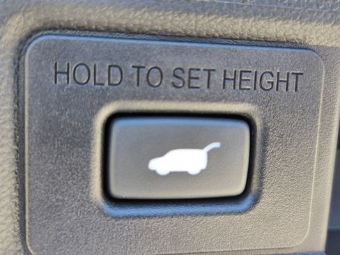Certified 2025 Acura RDX SH-AWD image 14