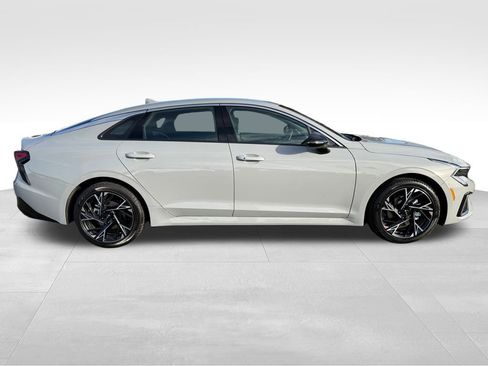 New 2026 Kia K5 GT-Line image 9