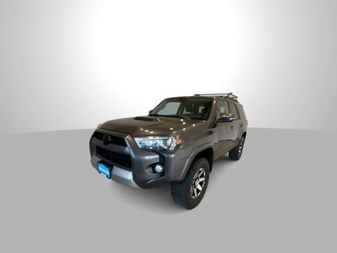 Used 2019 Toyota 4Runner TRD Off-Road Premium image 4