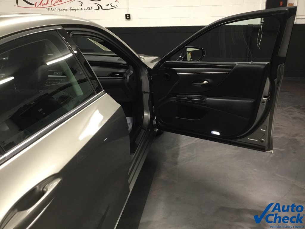 Used 2019 Lexus ES 350 w/ Accessory Package 2 FWD image 16