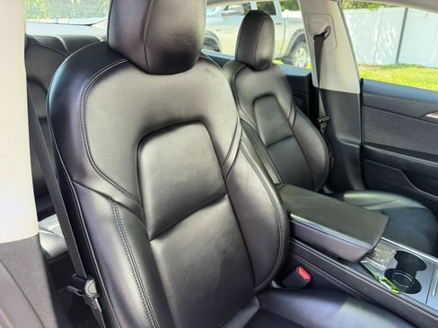 Used 2023 Tesla Model 3 Standard Range RWD image 35