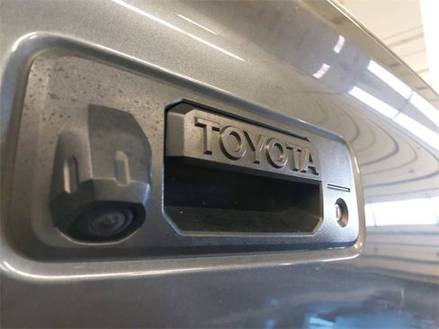 Used 2023 Toyota Tacoma 4x4 Double Cab image 13