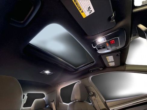 Used 2023 Hyundai Santa Cruz SEL Premium image 19