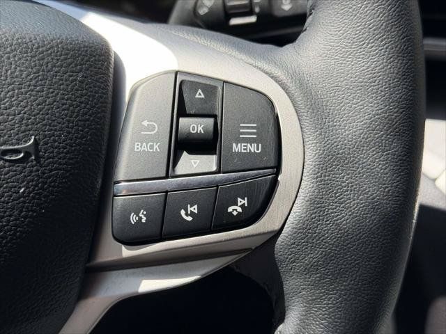 Used 2023 Ford Explorer XLT w/ Equipment Group 202A AWD/4WD image 25