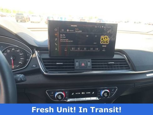 Used 2023 Audi Q5 2.0T Premium w/ Convenience Package AWD/4WD image 11
