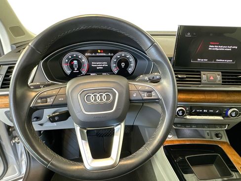 Used 2022 Audi Q5 2.0T Premium Plus w/ Premium Plus Package AWD/4WD image 11