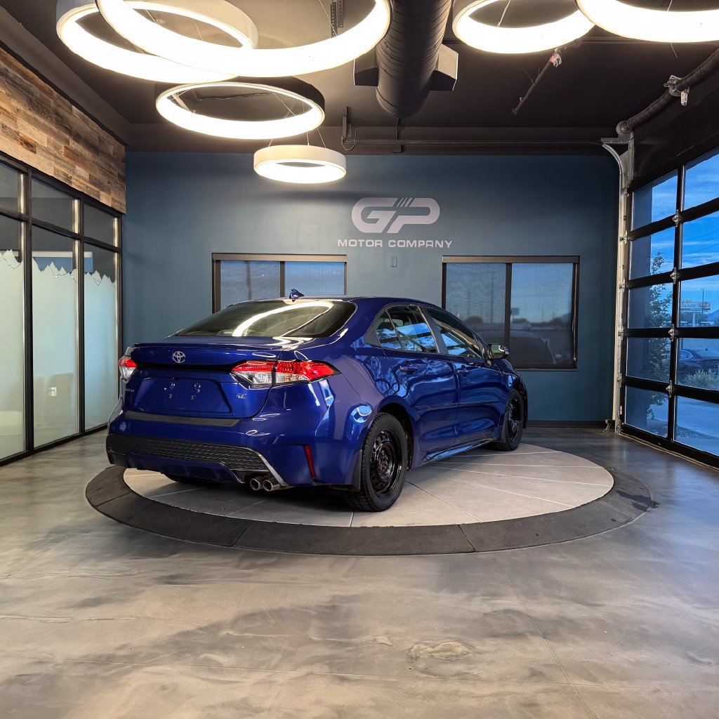 Used 2020 Toyota Corolla SE FWD image 3
