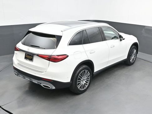 Used 2024 Mercedes-Benz GLC 300 4MATIC image 34
