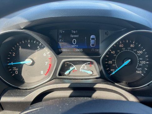 Used 2017 Ford Escape SE FWD image 5