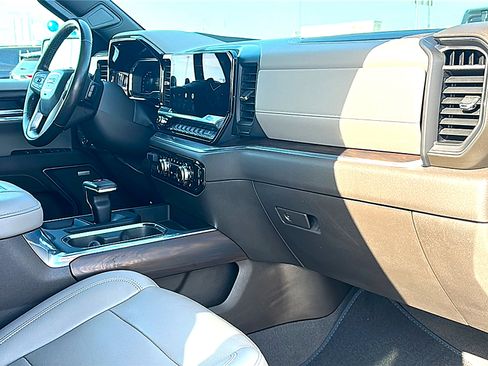 Used 2022 GMC Sierra 1500 SLT image 22