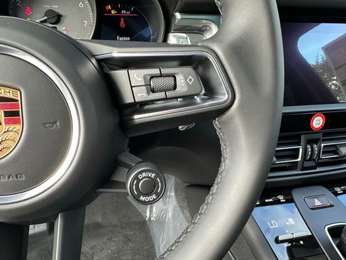 Used 2026 Porsche Macan S image 18