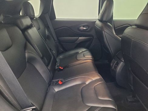 Used 2020 Jeep Cherokee Latitude Plus w/ Cold Weather Group image 19