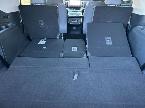 New 2025 Ford Expedition Max Active image 16