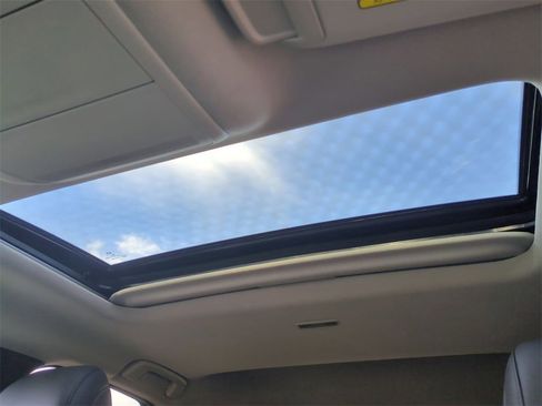 Certified 2025 MAZDA CX-30 AWD 2.5 S w/ Premium Package image 22