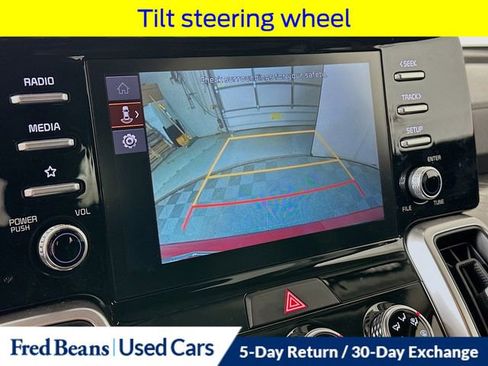 Used 2022 Kia Sorento LX image 16