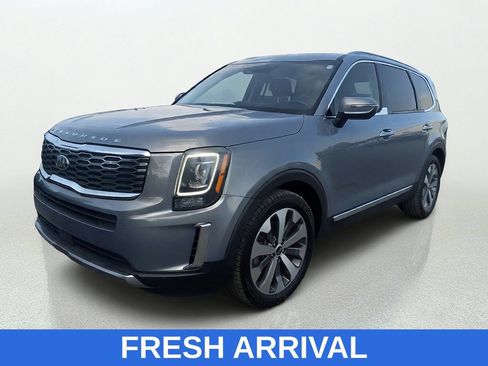 Used 2020 Kia Telluride S FWD image 3