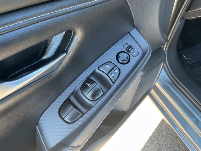 Used 2023 Nissan Sentra SV w/ All-Weather Package FWD image 11
