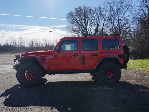 Used 2024 Jeep Wrangler Unlimited Rubicon image 6