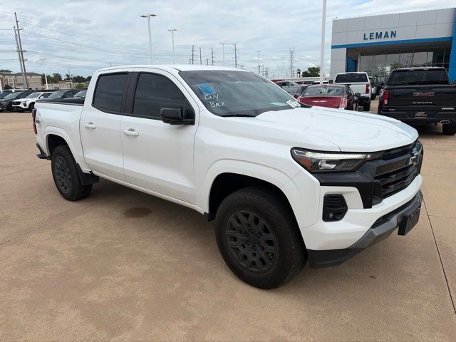 Used 2023 Chevrolet Colorado Z71 w/ Advanced Trailering Package AWD/4WD image 2