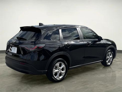 Certified 2025 Honda HR-V LX image 10