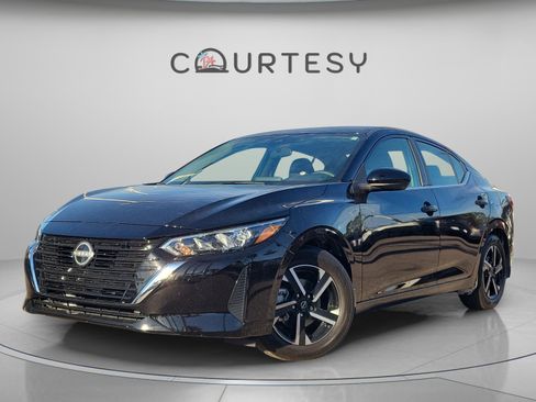 Certified 2025 Nissan Sentra SV image 1