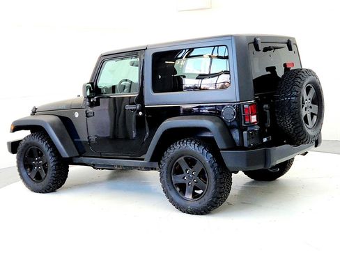 Used 2017 Jeep Wrangler Sport image 4