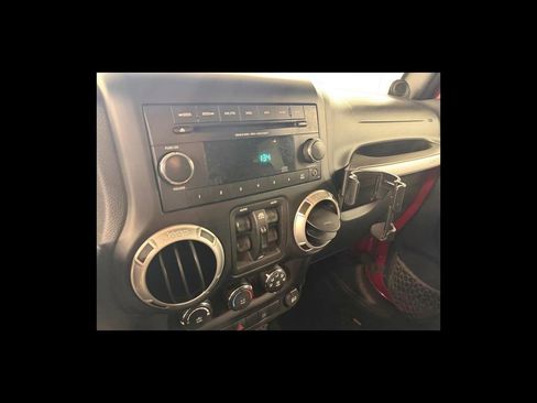 Used 2012 Jeep Wrangler Unlimited Sahara w/ Dual Top Group AWD/4WD image 22