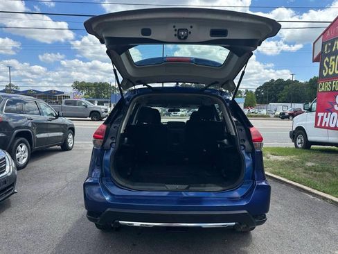 Used 2018 Nissan Rogue S image 22