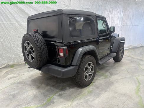Used 2018 Jeep Wrangler Sport AWD/4WD image 8