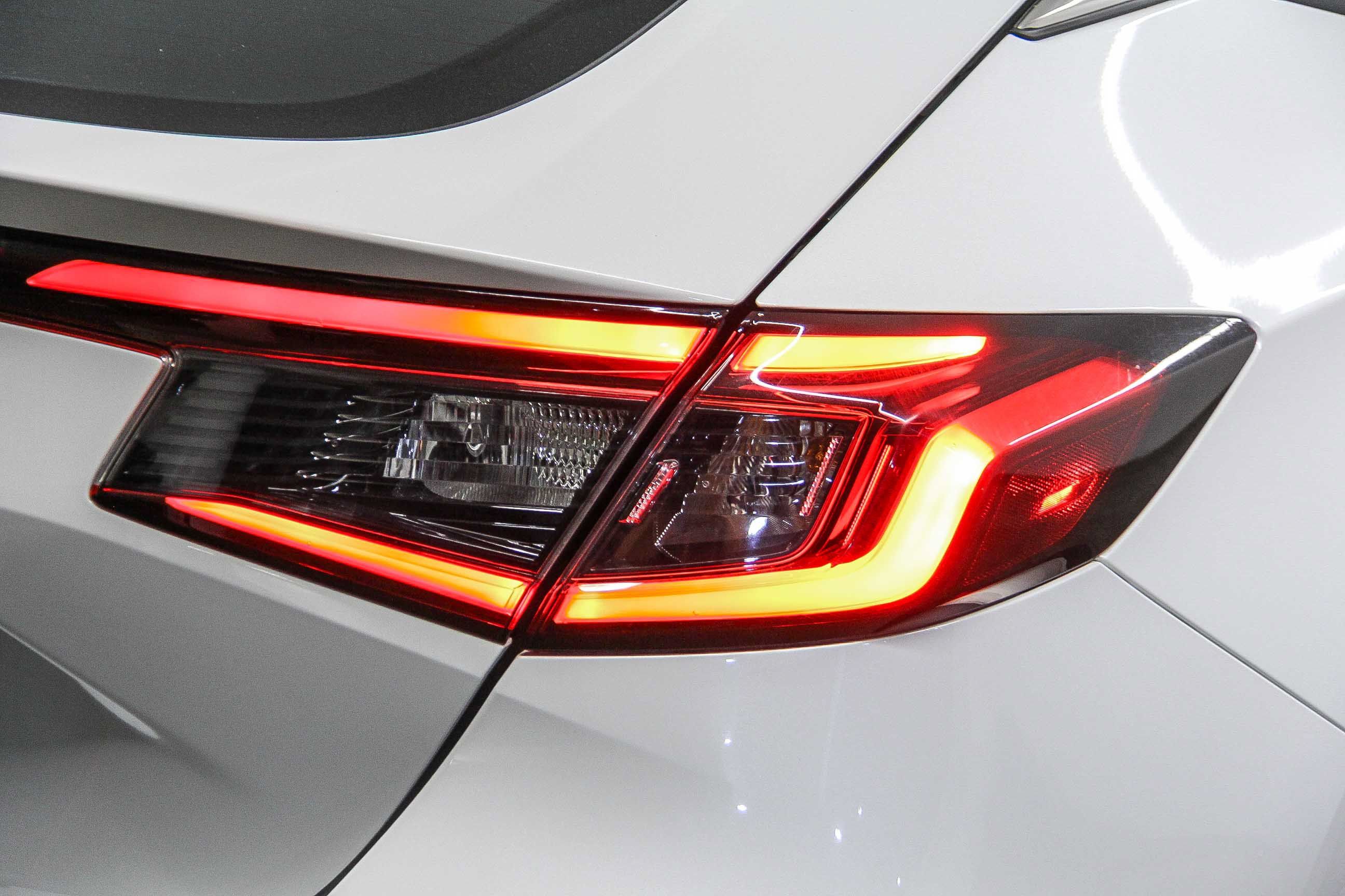 Used 2023 Honda Civic EX-L image 7