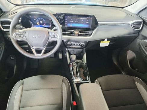 New 2026 Chevrolet TrailBlazer LT w/ Convenience Package FWD image 6
