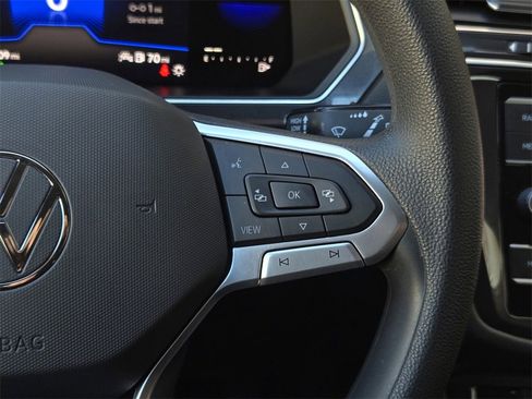 Used 2022 Volkswagen Tiguan S image 20