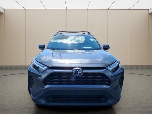 Used 2024 Toyota RAV4 LE AWD/4WD image 4