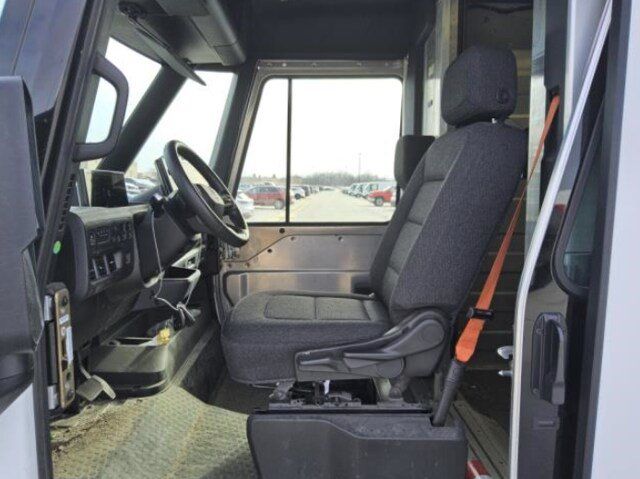 Used 2024 Chevrolet Brightdrop 600 w/ Commercial Equipment Package AWD/4WD image 7