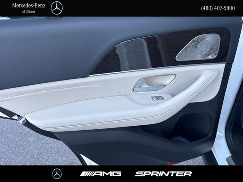 New 2026 Mercedes-Benz GLE 450e 4MATIC image 23