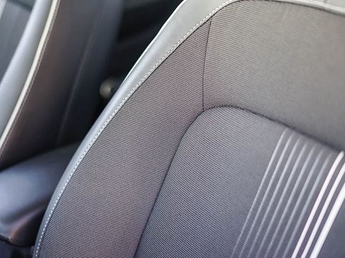 Certified 2024 Hyundai Venue Limited image 26