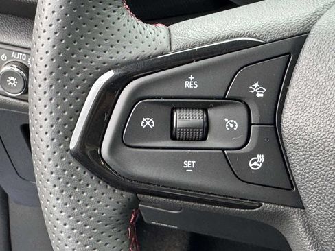 Used 2023 Chevrolet TrailBlazer RS w/ Technology Package AWD/4WD image 23