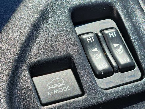 Used 2020 Subaru Crosstrek 2.0i Limited w/ Moonroof Package w/Navigation image 25